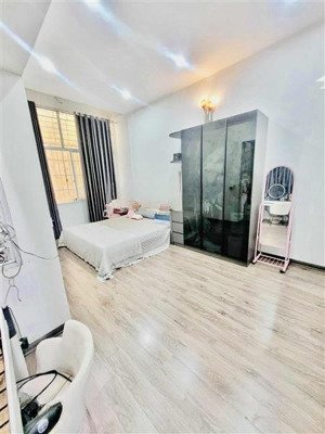 gần ngay mặt đường yên lãng - 30m2 gần sát phố chỉ với 10 bước chân, đầu tư hay để ở đều được