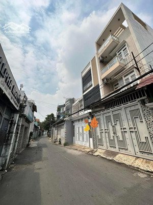 bán nhà hẻm xe hơi lê quang định gần phạm văn đồng 4 tầng 7pn 9.5 tỷ tl