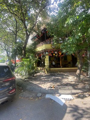 (ngoại hạng)mạc thái tổ - lô góc -mặt tiền kim cương - 66m2x5 tầng - 5 ôtô đỗ 24/7- kinh doanh - vp