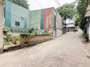 cần bán lô đất mặt ngõ ôtto tránh hoàng tăng bí