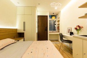 studio đối diện vinhomes metropolis - cách đh rmit hà nội 850m - zá chỉ 5.700.000đ/tháng