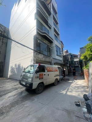 bán nhà hàng xóm aoen long biên dt 52m2 - 6 tầng - thang máy - ô tô tránh- hiếm- gần hồ