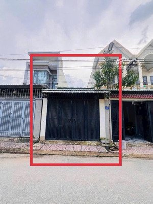 bán đất tặng nhà cấp 4 vị trí gần chợ tân long và vimcom 550 dĩ an, giá 3.6 tỷ lh 