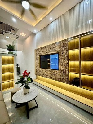 nhà siêu đẹp tam trinh - full nội thất 42m - ngõ thông tứ tung