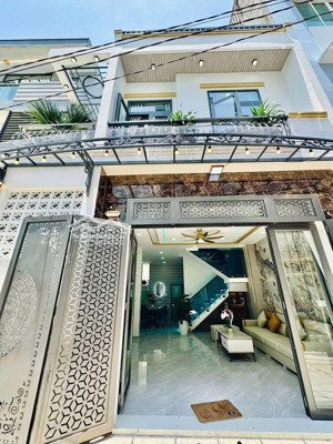 chính chủ bán nhà nguyễn văn quá, 1 tỷ 8, p. thạnh lộc, q.12, 90m2, đang cho thuê 15tr/th, sổ riêng