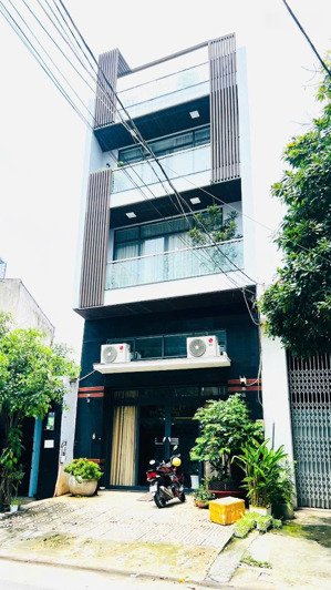 cho thuê nhà 243c tô hiến thành, phường 13, quận 10.