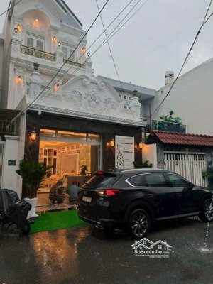 nhà mới - 5x20 - 3 tầng - hẻm xe hơi - gần phú mỹ hưng - cạnh quận 7 - nhỉnh 8 tỷ