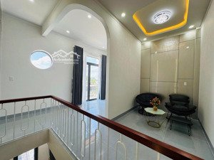 hot! bán nhà lầu rẻ đẹp ở phường hoá an, 100m2, 3pn, 1wc, mặt tiền rộng xe hơi đi được