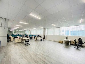 sốc: 200m văn phòng đẹp nhất khu ngoại giao đoàn giá rẻ khó tin