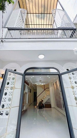 quận7, 60mv,ngay kđt phú mỹ hưng, sky shunsine city, 5 phút ra trường cấp 3 đinh thiện lý, 5 tỷ hơn