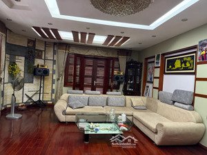 bán nhà la khê hà đông lô góc 2 mặt phố kinh doanh vô cùng tốt. 86 m² x 6 mt6m giá chỉ 24 tỷ