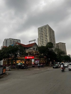 lô góc trung hoà - lưu quang vũ đón đầu các tệp khách ăn uống diện tích 150m2 x 4 t mtien 15m