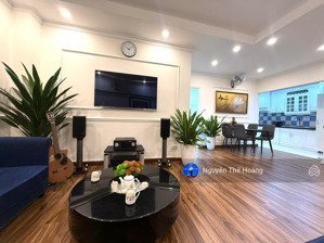 giá chuẩn, bán ch 2n - 2wc tòa 17t thnc. tầng trung bc đông nam, full nội thất đẹp, sổ đỏ sẵn