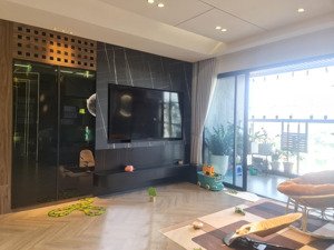 bán gấp căn góc 143m2 full đồ đẹp ban công đông nam hpc landmark