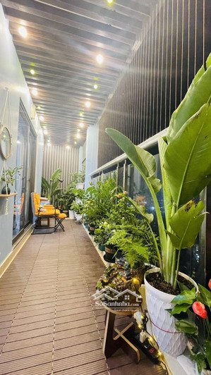 bán gấp 2pn 86m full đồ đẹp ban công đông nam hpc landmark