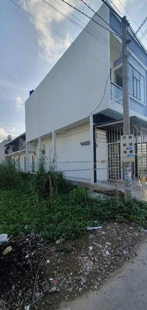 cần bán gấp dãy trọ 1kiot+5 phòng trọ ở đinh đức thiện-bình chánh. giá bán 1tỷ5