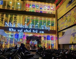 siêu hot! lô góc phố nguyễn thị định rộng 30m - dt 180m2 x 4 tầng. kd mọi mô hình