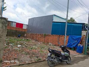 BÁN LÔ ĐẤT (8,2X20) NGAY TRUNG TÂM CHỢ LÁI THIÊU GẦN TRƯỜNG HỌC CÓ 120M THỔ SỔ SẴN GIÁ 4,75 TỶ