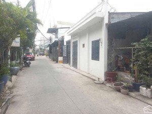 bán nhà cấp 4 đường dương thj mười. dt 6x25m , đường xe hơi 5m giá 6.4 tỷ tl