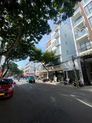 bán nhà 6 tầng 102m2 chỉ 25 tỷ. đang có dòng tiền 50tr/th. đường hồng bàng. trung tâm nha trang