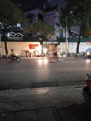 siêu phẩm mặt phố - lô góc kinh doanh - hiếm nhà bán - một căn duy nhất - ngay ngã tư - vỉ hè rộng