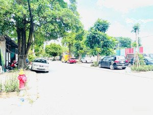 bán 75m²đất, mt 5m giá 12,3tỷ thạch cầu ,long biên, ngõ thông, ô tô vào tận đất.