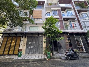 nhà đường làng tăng phú,tnpa quận9,6.8tỷ thương lượng!!!