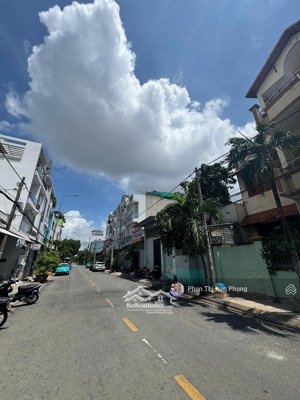 mặt tiền đôi lê lâm 11.7x18.9m trệt 2 lầu tiện xây biệt thự, showroom, văn phòng 28 tỷ tl!