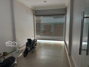 phân lô - ô tô 7 chỗ vào nhà - 2 thoáng - full nội thất - nhà đẹp ở ngay