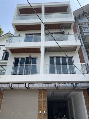 bán nhà phụng châu chương mỹ - ô tô đỗ cửa gần chợ, uỷ ban