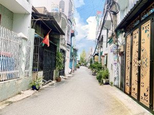 bán nhà riêng đường hương lộ 2, gần ngã 4 bốn xã, 54m2, 4,2x13,5m, hẻm 5m bê-tông, giá 5,45 tỷ