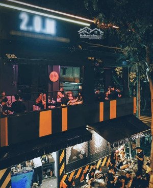 chỉ 5,6 tỷ - có nhà mặt tiền trần nguyên đán - ngang 9,3 m - căn góc 3 mặt