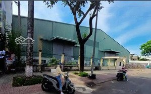 nhà xưởng kho ngay mặt tiền 70m. diện tích 7.990 m2