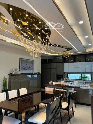 bán biệt thự tân cảng 275m2 3 tầng - 270 tỷ - vinhomes central park