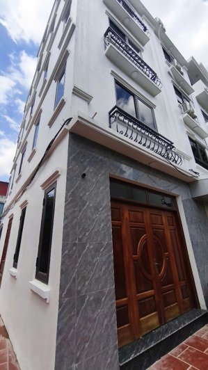 nhà đẹp tây mỗ nhỉnh 6.75 tỷ mà sang như biệt thự 42m2 x 5 tầng sổ đẹp, nở hậu