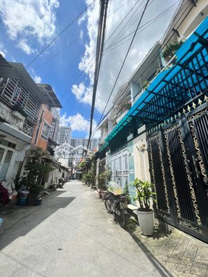 bán gấp đất tại hiệp bình, thủ đức, hcm giá 4,3 tỷ, 52m2 mặt tiền 4,7m