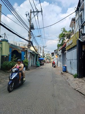 bán đất góc 2 mt trường chinh. 10x23. phường tân thới nhất, q12