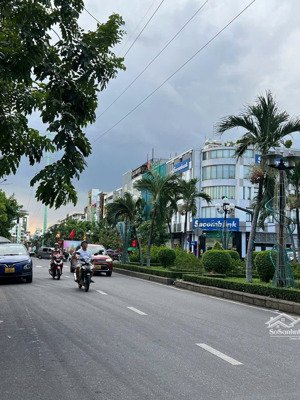 bán gấp toà nhà ngay phan xích long dt 8m x 16m hầm 6 tầng hđ thuê 150 triệu/tháng giá 42 tỷ