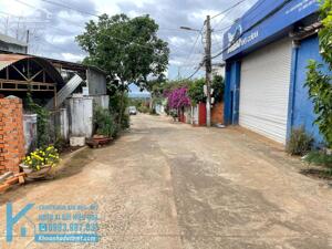 Đất TC 7*10m,hẻm 143 ymoan,hẻm Đối Diện Nhà Thờ,gần Phan Chu Trinh