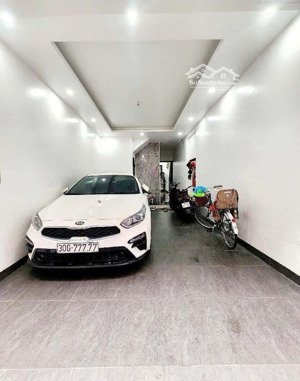 cực phẩm lạc long quân trung tâm tân bình nhà 5 tầng 52m giá hữu nghị