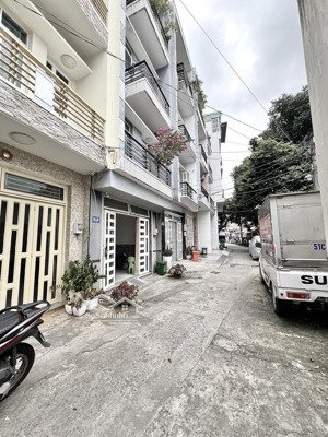 vị trí siêu đẹp, yên tỉnh, an ninh, dân trí cao.hẻm 499 quang trung 8,385 tỷ tl ( chủ đã hạ giá )