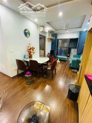 mặt đường phạm văn đồng căn hộ lô góc -3 phòng ngủ -2 vệ sinh -69m- giá 5 tỷ 98