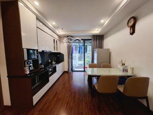 bán chcc sky central 176 định công ,hoàng mai dt 76m2 ,2pn ,2vs giá 6,98 tỷ ,nội thất đẹp