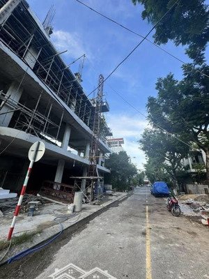 bán đất mỹ an 12 sát sông, gần khu khán đài pháo hoa quốc tế, 100m2 giá nét