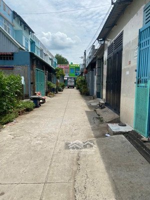 nhỉnh 2 tỷ nhà 2 tầng 100m (5x20) đường đinh đức thiện, bình chánh