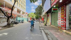 bán nhà thành công dt 30m2, mt 3.6m, 5 tầng, đường rộng 5.6m, ngõ thông, kinh doanh sầm uất