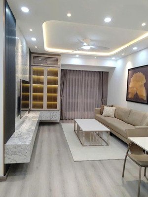 bán căn hộ sky garden ii, nguyễn văn linh, 7,7 tỷ, 115m2 hàng hot!