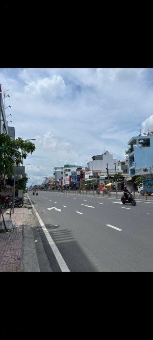 bán gấp biệt thự 330m2 ngay mặt tiền đường tân kỳ tân quý, bình tân, ngang 8m nở hậu 10m giá 19,x