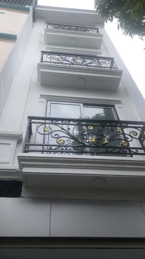 bán nhà mới đẹp 36m2 x 4 tầng ngay quán gánh, ô tô đỗ gần, nhỉnh 4 tỷ