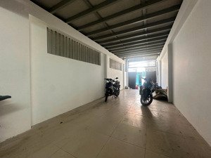 vạn kiếp 3 tầng 53m2 cn đủ giá chỉ 5.5 tỷ tl